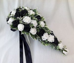 bryllups blomster sort hvid